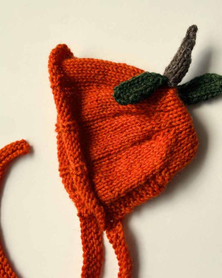 knit pumpkin bonnet