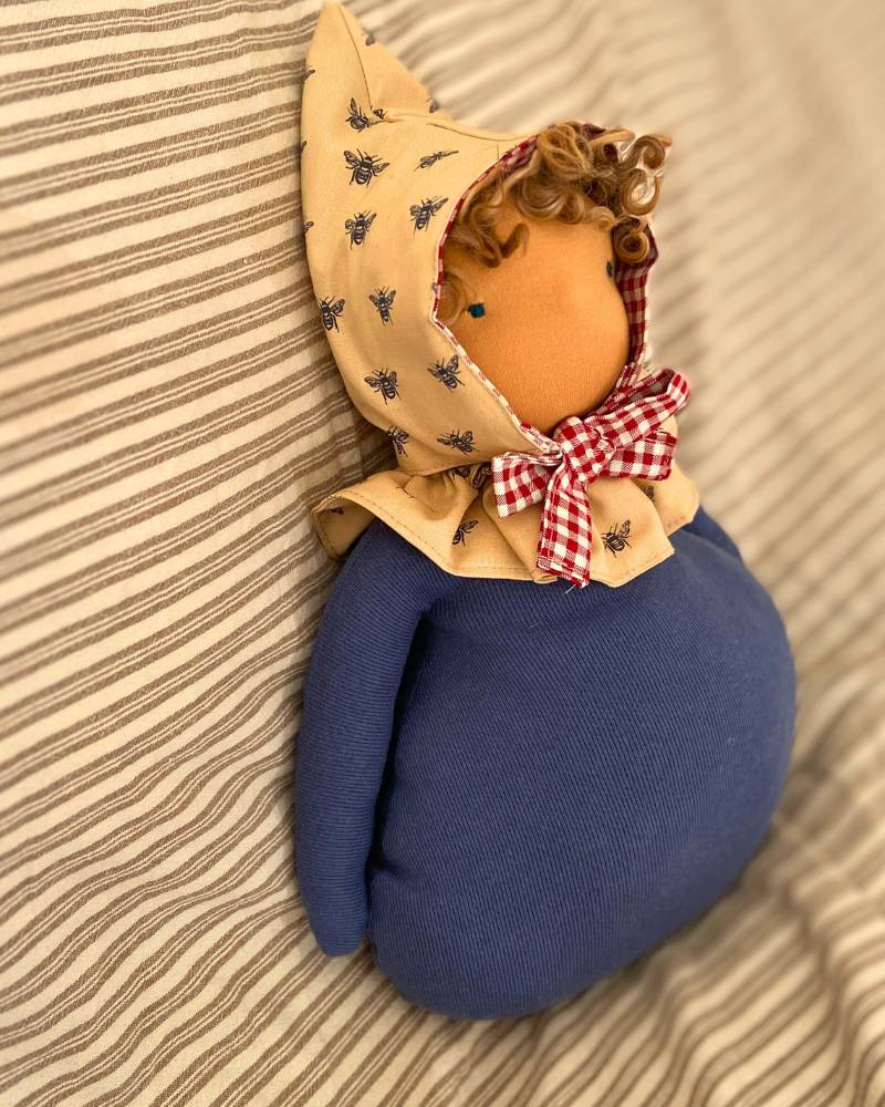 Free Sewing Pattern: Waldorf Bunting Doll