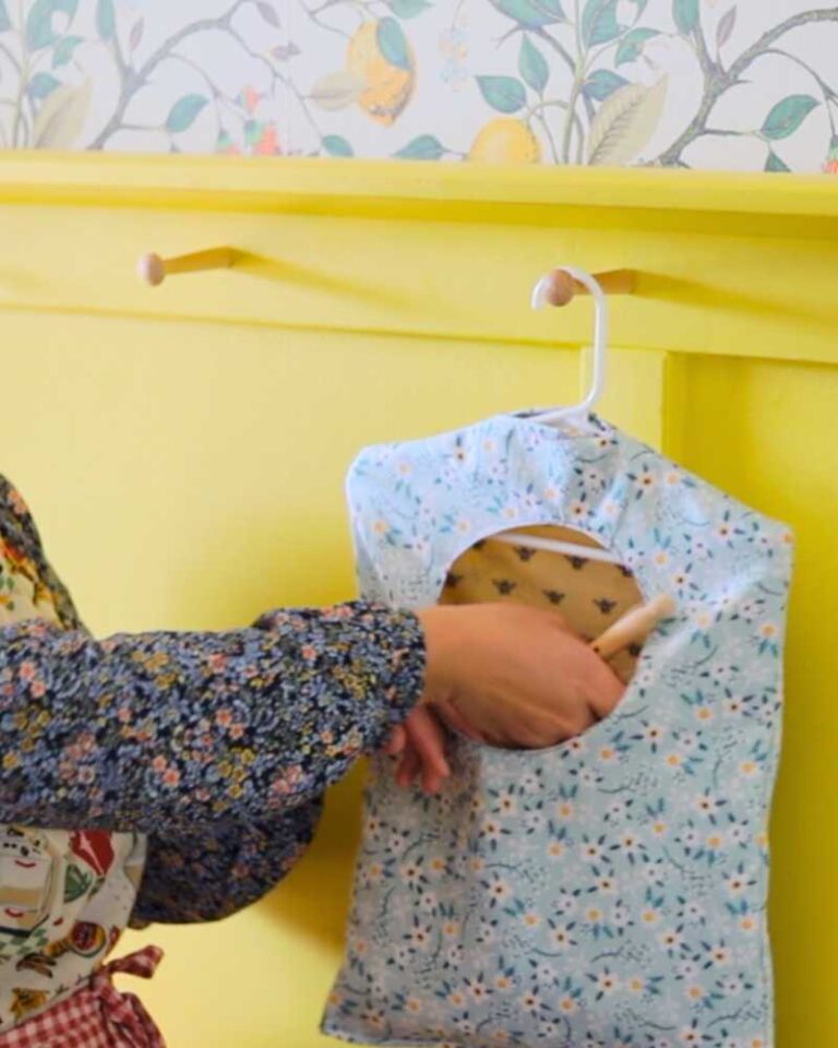 How To Sew an EASY DIY Clothespin Bag