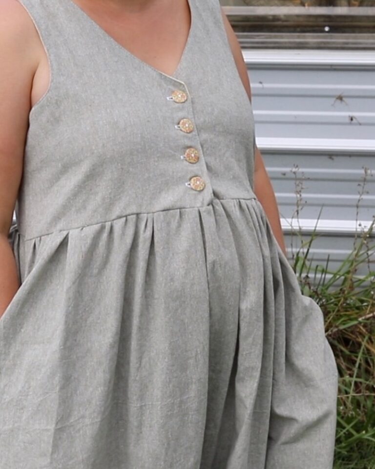 Easy Peasy Lemon Squeezy: Free Women’s Dress Pattern!