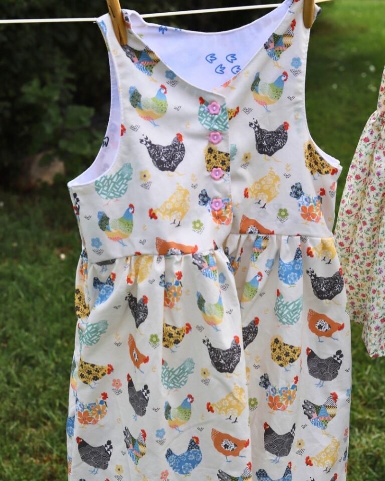 Easy Peasy Lemon Squeezy: Free Printable Preteen/Teen Dress Pattern